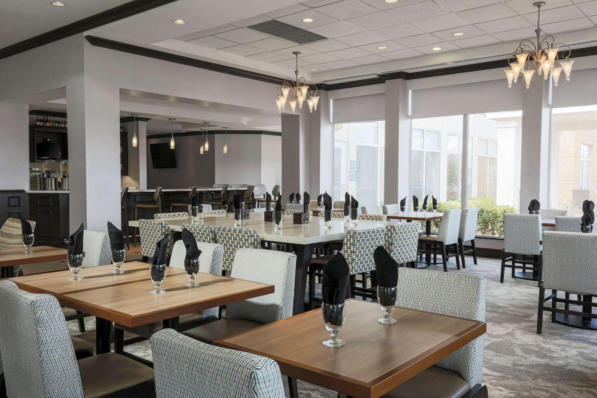 Hilton Garden Inn Норман Экстерьер фото
