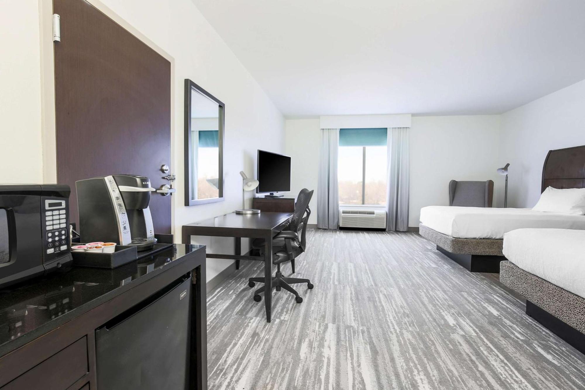 Hilton Garden Inn Норман Экстерьер фото